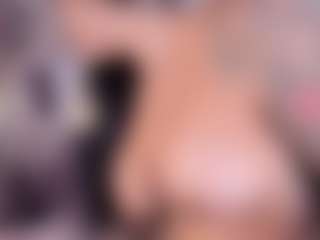 Live-Cam-Show mit Coco D'Amore - Strip auf Camsoda