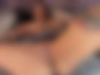 Live cam show with Coco D'Amore - Black Fetish on Streamer API