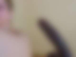 Live cam show with pawzzy - Young Adult on Camming Site