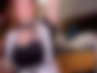 Live cam show with pawzzy - Green Eyes on StripNow