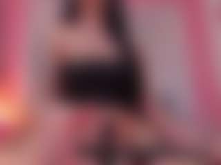 Live cam show with 01ashleyy - Facial Piercings on CamClone