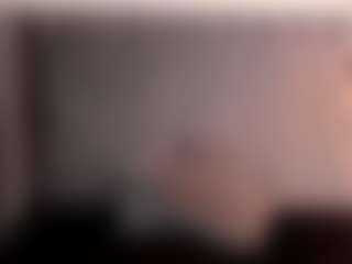 Live cam show with Anya-Belth - Striptease on Milfs Live