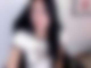 Live cam show with Ana - Full Nudity on madthumbs