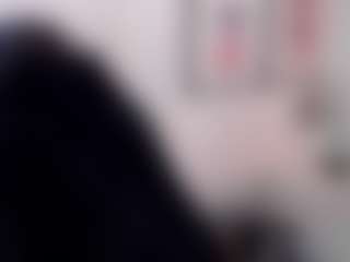 Live cam show with Ana - Nipple Piercings on AdultVida.com