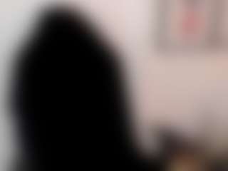 Spettacolo in cam dal vivo con Ana - Striptease su Camsoda