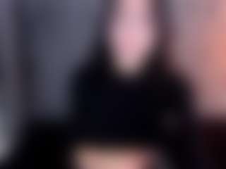Live-camshow met Ana - Nipple Piercings op Camsoda