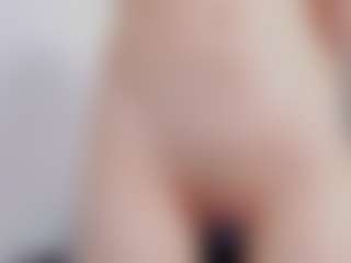 Live cam show with Ana - Dildo on Cam Slut