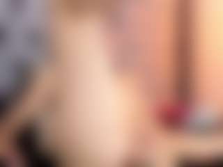 Live cam show with Ana - Fuck Machine on CamClone