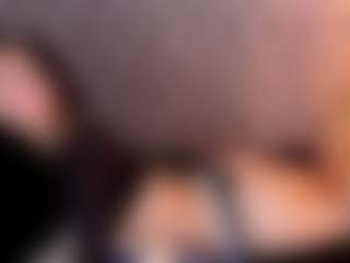 Live cam show with Ana - Fuck Machine on Camming Site
