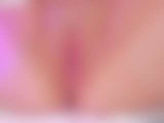 Live cam show with cuttehanna18 - Red Hair on Adult Interactions