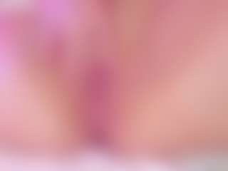 Live cam show with cuttehanna18 - Red Hair on Camsoda