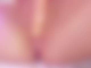 Live cam show with cuttehanna18 - Red Hair on Camsoda