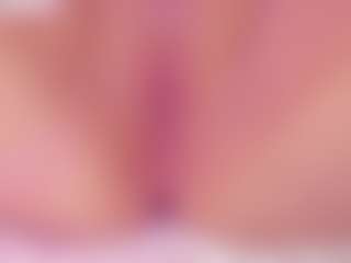 Live cam show with cuttehanna18 - Red Hair on SinfulBabes