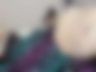 Live cam show with Gamergurl3000 - Petite MILF on makecum.org