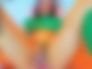 karlaliones99's Live Sex Cam Show