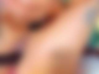 karlaliones99's Live Sex Cam Show