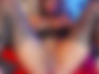 Live cam show with karlaliones99 - Athletic on madthumbs