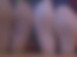 Live-Cam-Show mit niki-miki - Strip auf Camsoda