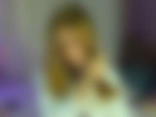 Live cam show with Rina - Public on CamwithHer