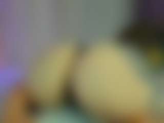 Live cam show with Rina - Ass Bouncing on CamwithHer
