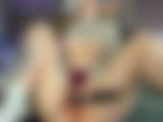 Live cam show with Rina - Tease Blonde Hair on infinitiblacc.com