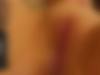 Live cam show with Rina - Living Room on sexylive.show