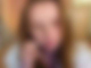 Live cam show with Rina - Living Room on Camsoda