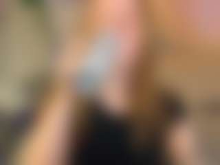 Live cam show with Rina - Spank Blonde Hair on Mixed Magazine Live
