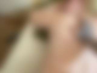 Live cam show with devil15Anna - No Smoking on Gym Cam Girls