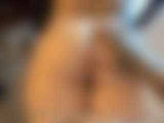 Live cam show with devil15Anna - Lingerie on Gym Cam Girls
