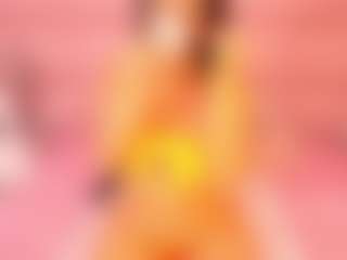 Live cam show with Janah Myers - Fingering on Camsoda