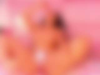 Live cam show with Janah Myers - Average on CamClone