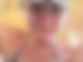 Live cam show with HORNY_BIG_ASS - Rough on Soda Cam