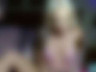 Live cam show with Barbie Doll Kiley - Striptease Teen (18+) on googirlz