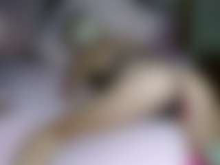 Live cam show with Barbie Doll Kiley - Fingering on liverealitysex.com