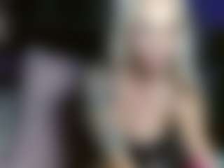 Live cam show with Barbie Doll Kiley - Athletic Tease on Camsoda
