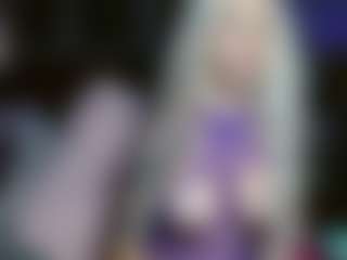 Live cam show with Barbie Doll Kiley - Strip on Camsoda