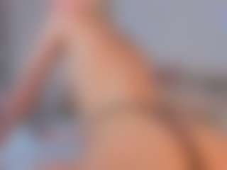 Live cam show with Carol - Sexy on Hubzter Live