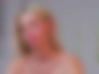 Live cam show with Carol - Upskirt on CamClone