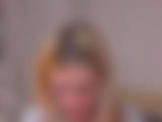 Live cam show with Carol - Green Eyes on fapnchat