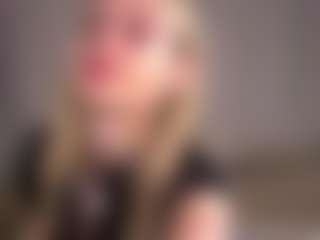 Live cam show with Carol - Upskirt on WildCum