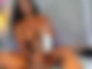 Live cam show with NAOMY COOPER - Black Shaved Pussy on sexylive.show