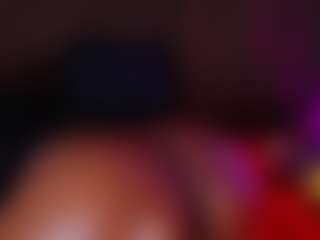 Show in cam erotica live di NAOMY COOPER