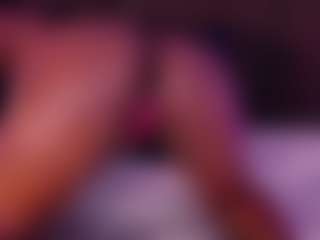 Live cam show with NAOMY COOPER - Black BBW on hotwifechat.live