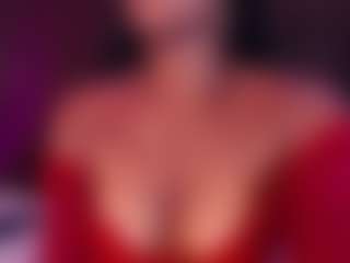 Live cam show with NAOMY COOPER - BBW on CamClone