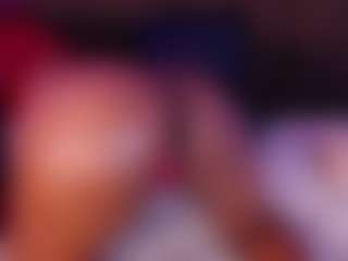 Spettacolo in cam dal vivo con NAOMY COOPER - Spank su Camsoda