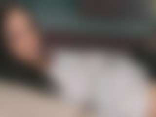 Live cam show with Naughty_Cherry - Brown Eyes on xplaylive.com