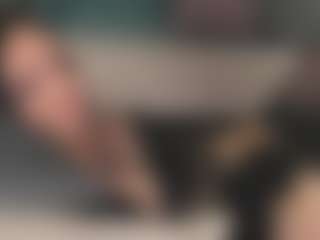 Live cam show with Naughty_Cherry - Spank on Camsoda