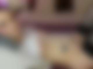 Live cam show with Naughty_Cherry - Average on LiveSexCams6