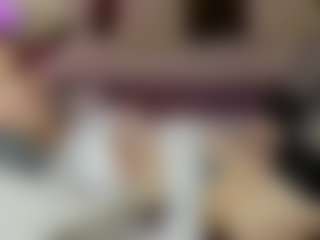 Live cam show with Naughty_Cherry - Brown Hair on Camsoda